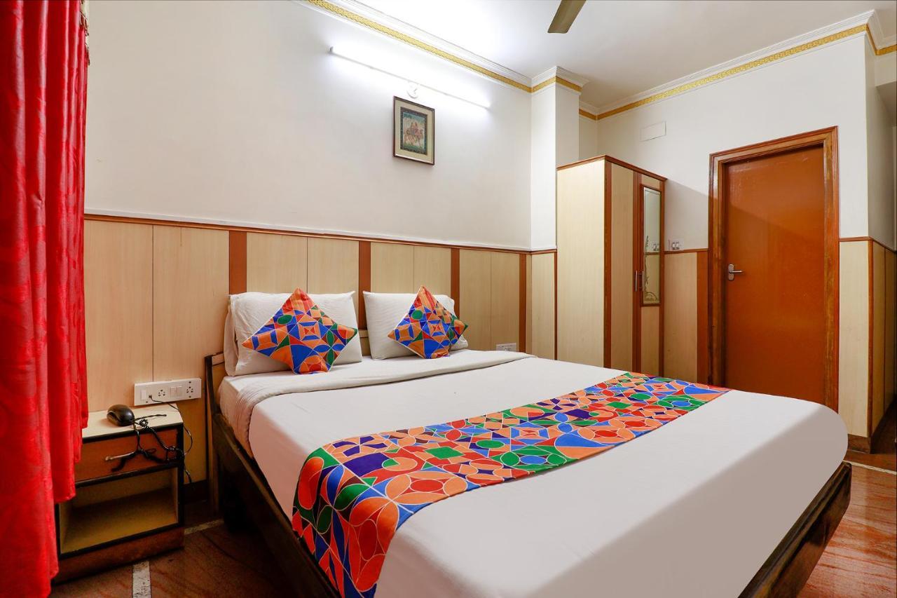 העיר בנגלור Fabhotel Shivaals Residency - Rajajinagar מראה חיצוני תמונה