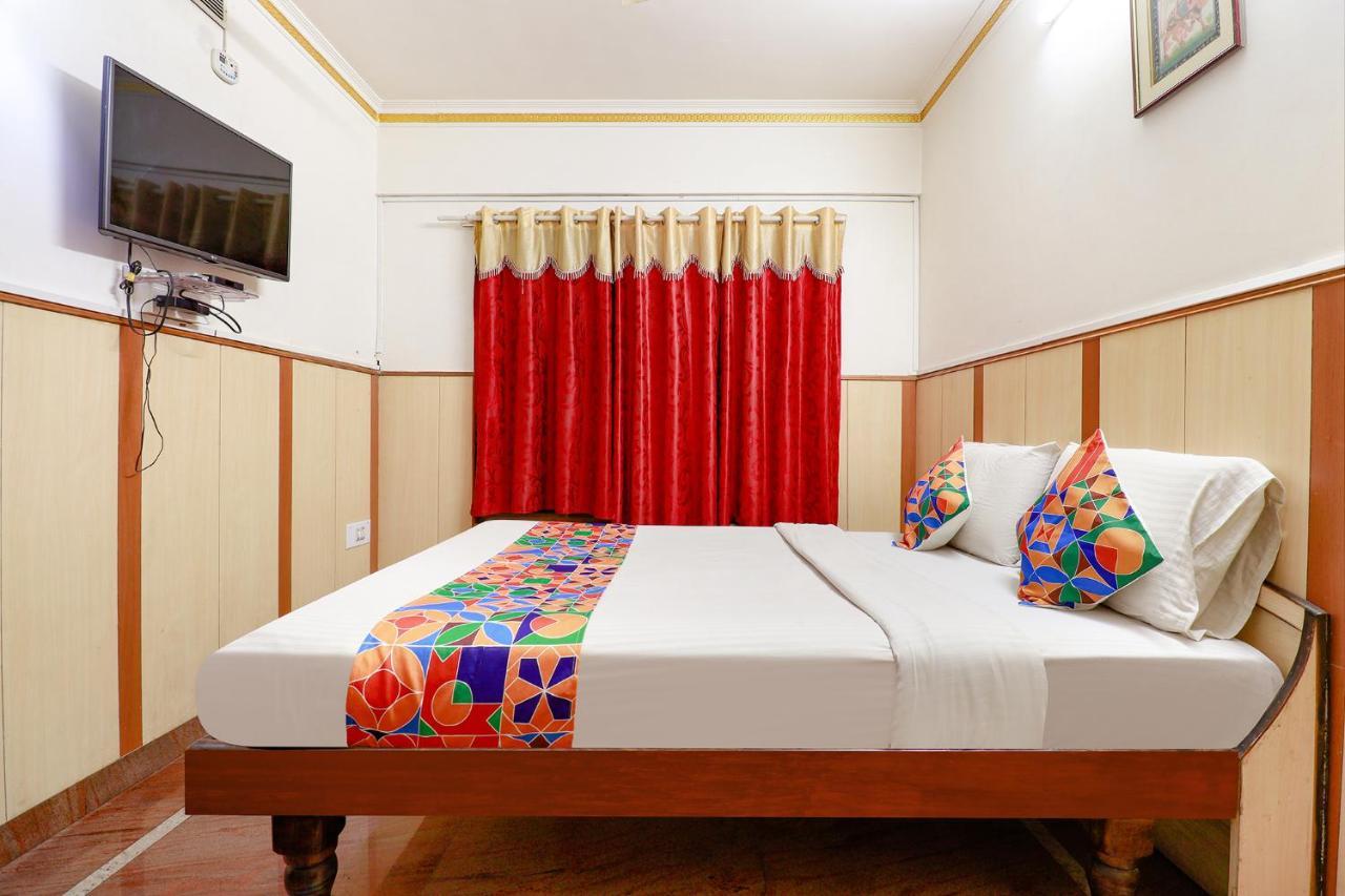 העיר בנגלור Fabhotel Shivaals Residency - Rajajinagar מראה חיצוני תמונה