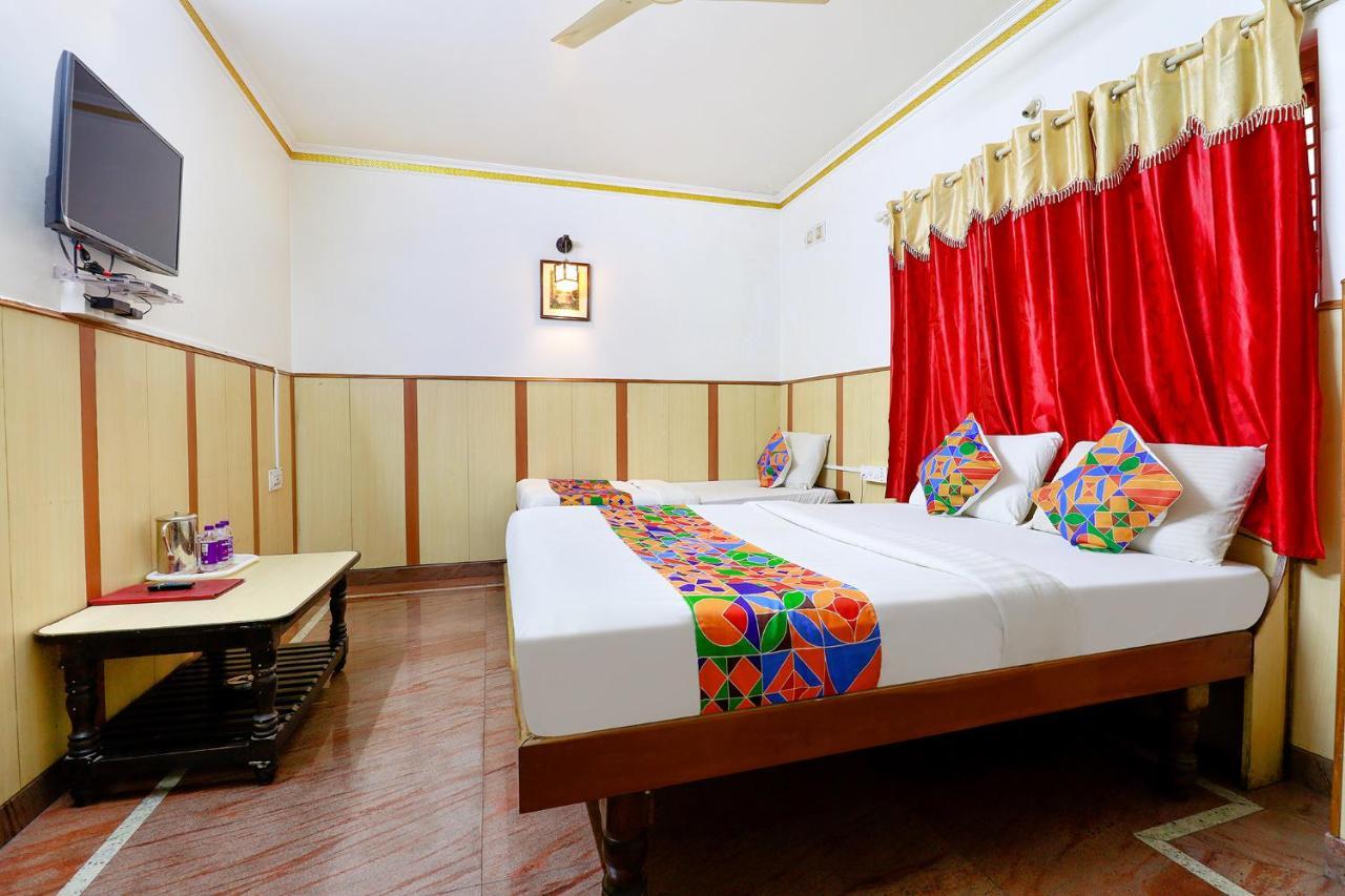 העיר בנגלור Fabhotel Shivaals Residency - Rajajinagar מראה חיצוני תמונה