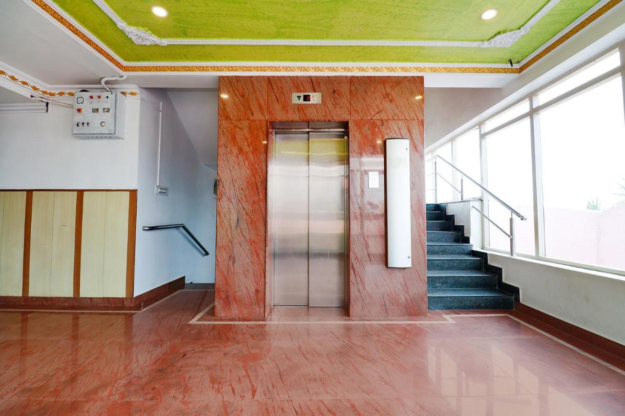העיר בנגלור Fabhotel Shivaals Residency - Rajajinagar מראה חיצוני תמונה